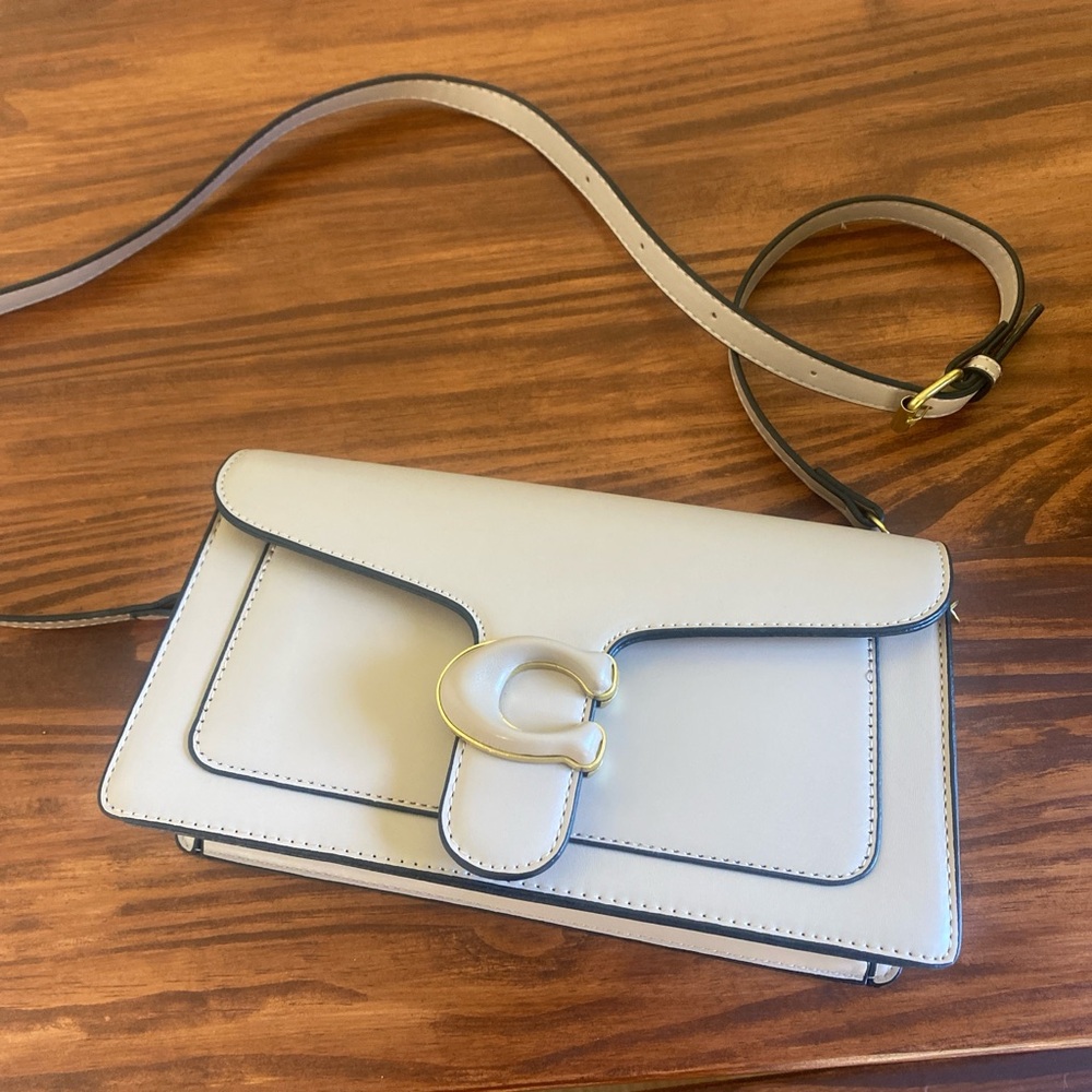 Coach Dupe/ non authentic coach purse